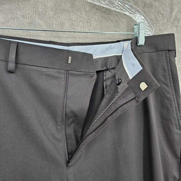 JM Haggar Dress Pants Slacks 42x30 Black Classic Fit Stretch Waist Comfortable - Picture 4 of 10